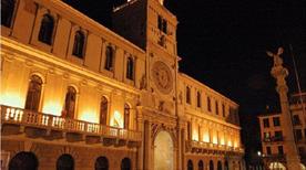 Torre dell'Orologio - >Naples
