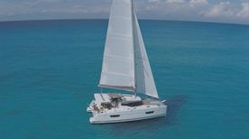 Dream Yacht Charter - >Napoles