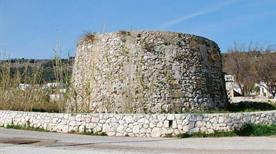 Torre di Andrano ruderi - >Andrano