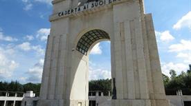 Monumento ai Caduti - >Caserta