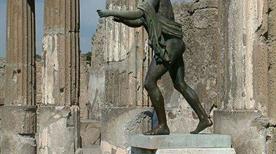 Tempio di Apollo - >Pompei