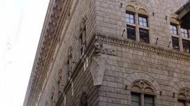 Palazzo Bandini Piccolomini - >Siena
