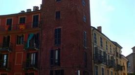 Torre dei Guttuari - >Asti