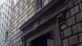 Palazzo Diomede Carafa - >Naples