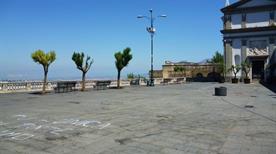 Largo San Martino - >Naples