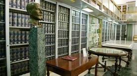 Biblioteca Estense - >Modena