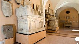 Museo Lapidario del Duomo di S. Eufemia - >Grado