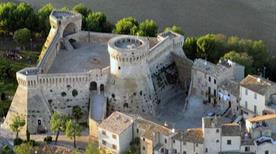 Museo delle Armi Antiche e Fortezza Medievale - >Acquaviva Picena