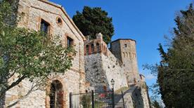 Castello di Azzurrina - >Montebello