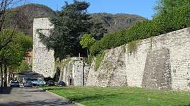Le Mura - >Como