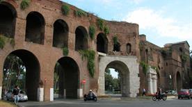 Porta Pinciana - >Roma