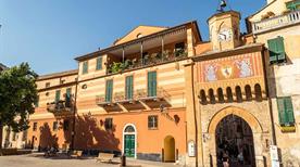 Finalborgo Aria da Marchesi - >Finale Ligure