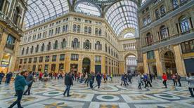 Galleria Umberto i - >Naples