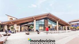 Mondovicino Outlet Village, Cuneo - >Mondovi'