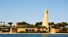 Monumento al Marinaio d'Italia - >Brindisi