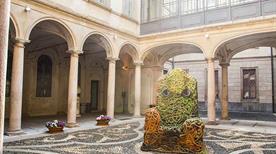 Museo di Storia Contemporanea - >Milan