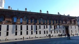 Palazzo Arcivescovile - >Milan