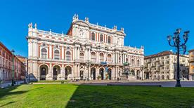 Palazzo Carignano - >Turin