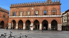 Palazzo Comunale - >Cremona