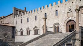 Palazzo dei Papi - >Viterbo