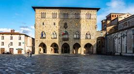 Palazzo del Comune - >Pistoia