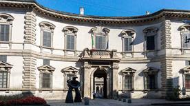 Palazzo del Senato - >Milan