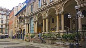Palazzo delle Scuole Palatine - >Milan