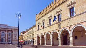Palazzo ducale - >Pesaro