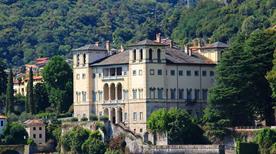 Palazzo Gallio - >Como