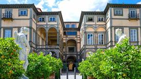 Palazzo Pfanner - >Lucques