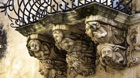Palazzo Zacco - >Ragusa
