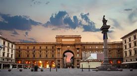 Piazza della Repubblica - >Florenz