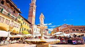 Piazza delle Erbe - >Verona