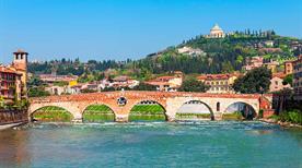 Ponte Pietra - >Verona
