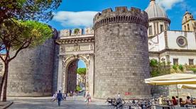 Porta Capuana - >Naples