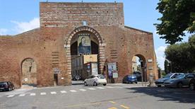 Porta San Marco - >Siena