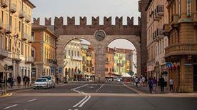 Portoni della Bra' - >Verona