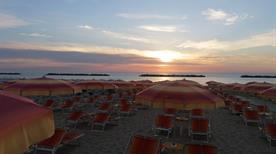 Quibeach - >Porto San Giorgio