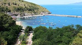 Spiaggia del Porto - >Palinuro