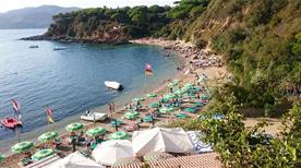 Spiaggia delle Zuccale - >Capoliveri