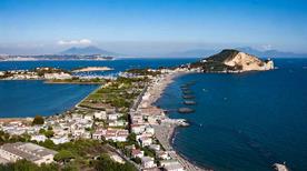 Spiaggia di capo miseno - >Bacoli