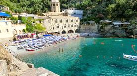 Spiaggia di San Fruttuoso  - >Camogli