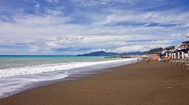 Spiaggia Libera - >Cavi
