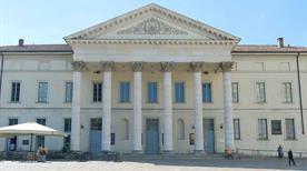 Teatro Sociale di Como - >Como