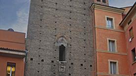 Torre Galluzzi - >Bologne