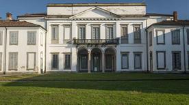 Villa Mirabello - >Monza
