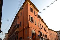 LA PIAZZETTA DELLA PIOGGIA