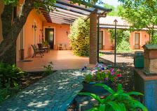 POGGIOFELICE BED & BREAKFAST