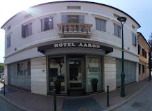 Hotel Aaron