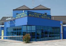 GRAND PARK HOTEL MOTEL